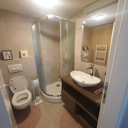 Tuzlaks -sauna-free Parking Apartment