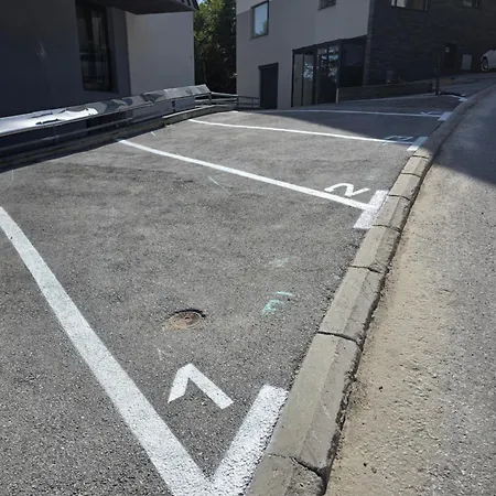 Tuzlaks -sauna-free Parking *