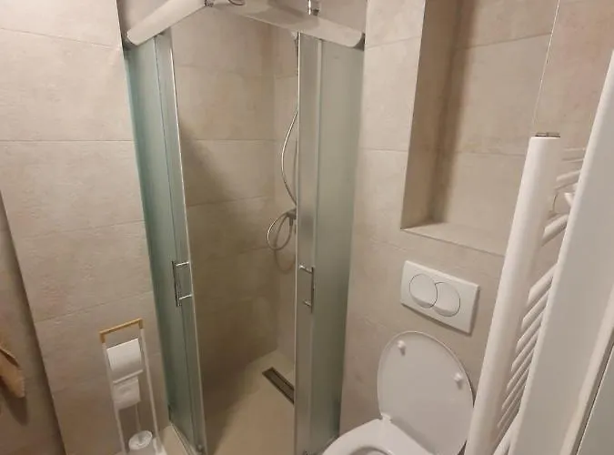 Tuzlaks -sauna-free Parking Appartement Bjelašnica